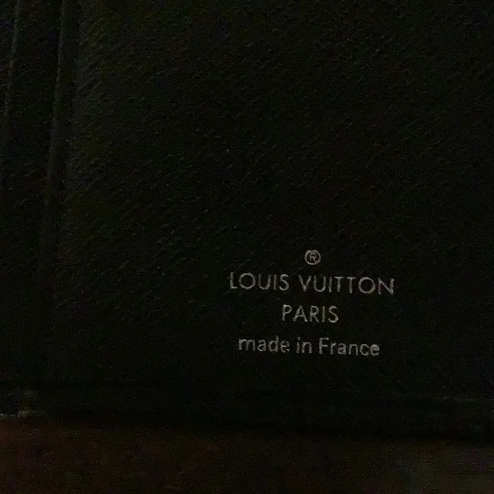 Louis Vuitton Black EPI Brazza